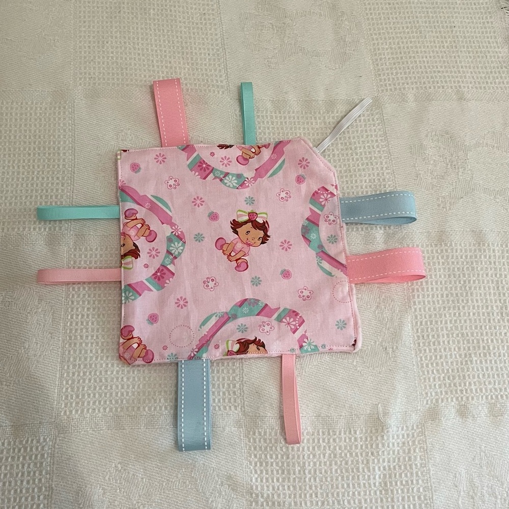 Baby Strawberry Shortcake taggy toy